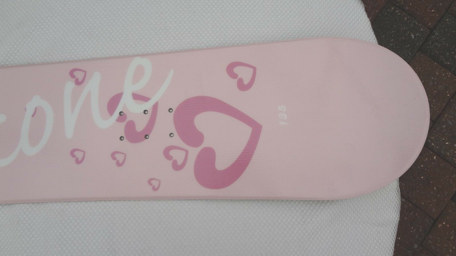 BURTON 135 cm O-ZONE PINK HEART LOVE WOMENS GIRLS JUNIORS SNOWBOARD - VALENTINES