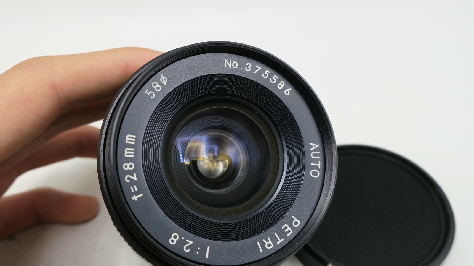 Auto Petri 28mm F2.8 Wide Angle M42 Mount Lens For SLR Auto Petri 28mm F2.8 Wide Angle M42 Mount Lens For SLR