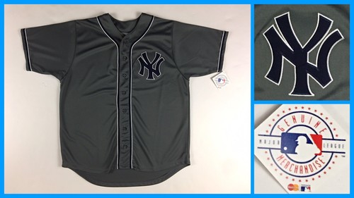 NWT Men's New York Yankees GRAY 
