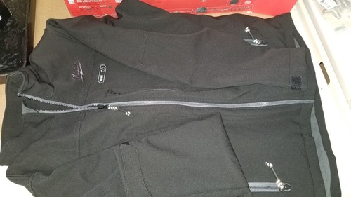 Milwaukee Men's Medium M12 12-Volt Lithium-Ion Cordless Black Heated Jacket Kit