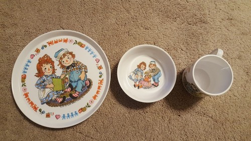 Vintage RAGGEDY ANN & ANDY ONEIDA Plastic Bowl, Plate, & Mug - EUC