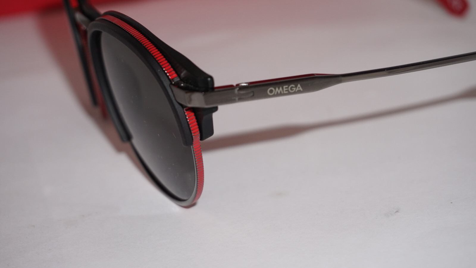Pre-owned Omega Sunglasses Black Gunmetal Red Round Grey Polar Om0014-h 05d 53 21 145 In Grey Polarized