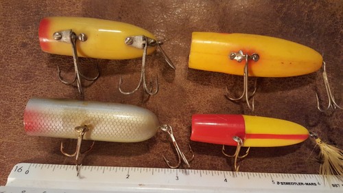 Lot of 4 Vintage MISC Plastic Lures, unknown unmarked GOOD USED CONDITION