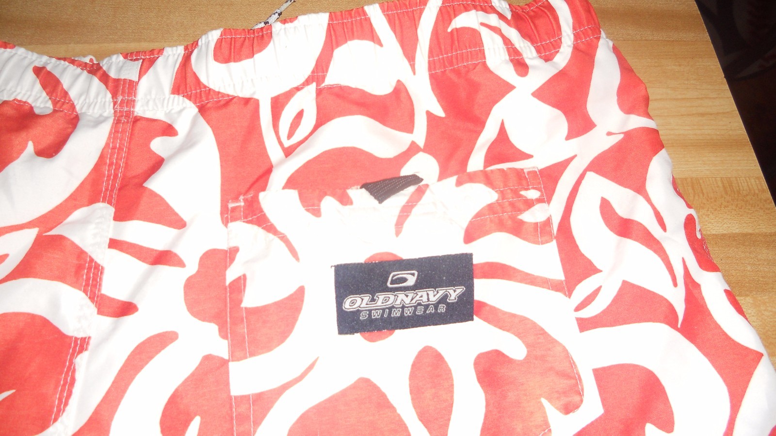 OLD NAVY SWIMWEAR SIZE MEDIUM VERY NICE CONDITION