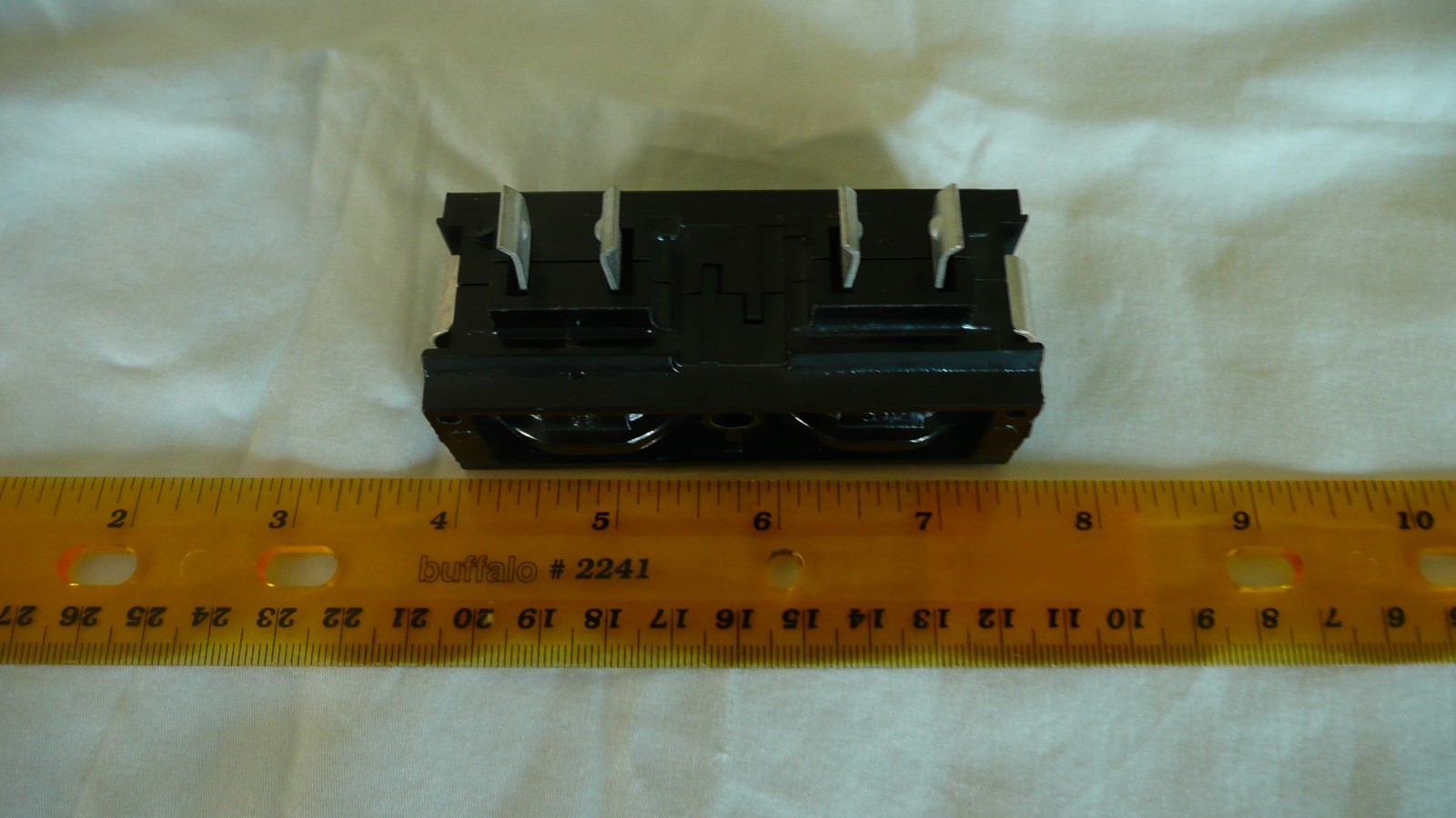 AEC Plug-In Twin Single Pole Fuse Head Chassis (E03L49)