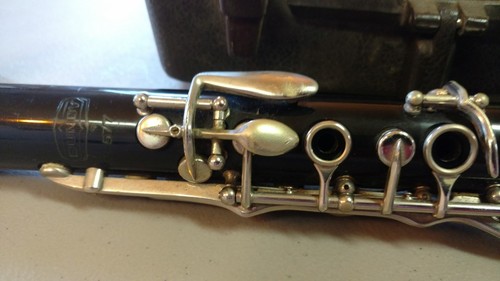 Bundy Selmer 577 Resonite Clarinet w/Hard Case