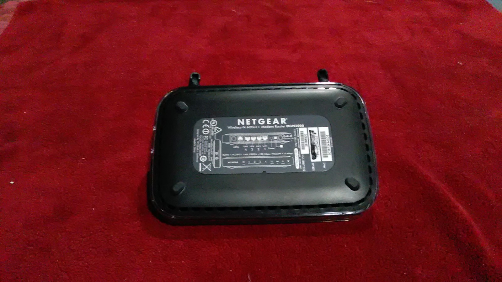 Netgear DGN2000-100NAS 300 Mbps 4-Port Wireless N Router