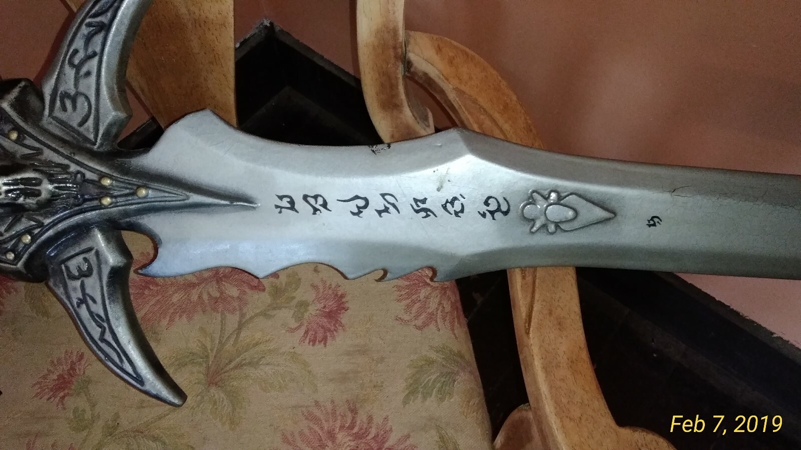 larp latex barbarian sword