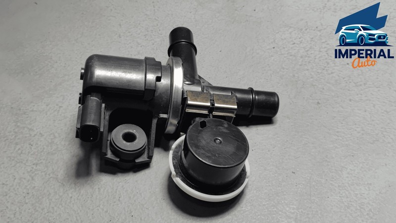 Used 2019-2024 Toyota RAV4 Fuel Vapor Canister Solenoid Control Valve OEM