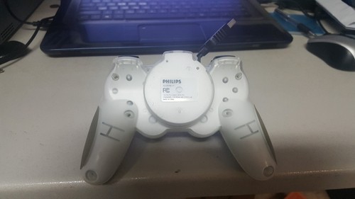 Philips SGC2909BB/27 PC gamepad retractable USB controller with vibration free s