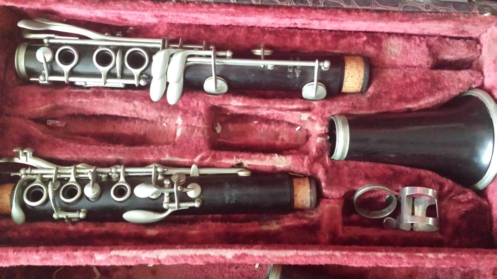 SELMER BUNDY RESONITE CLARINET W/ HARD CASE/ BUNDY