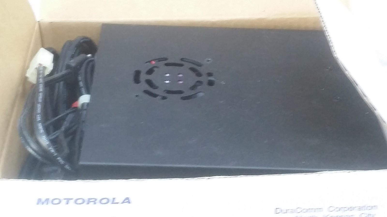 MOTOROLA MODEL HPN9033A MOBILE RADIO POWER SUPPLY OUTPUT 13.8 VDC,15 AMP