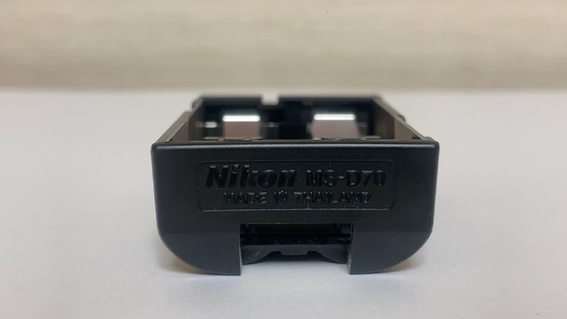 Support De Batterie Nikon Ms-D70 Cr2 Pour Nikon D70 D80 D90 D200 D300s D700 El3e