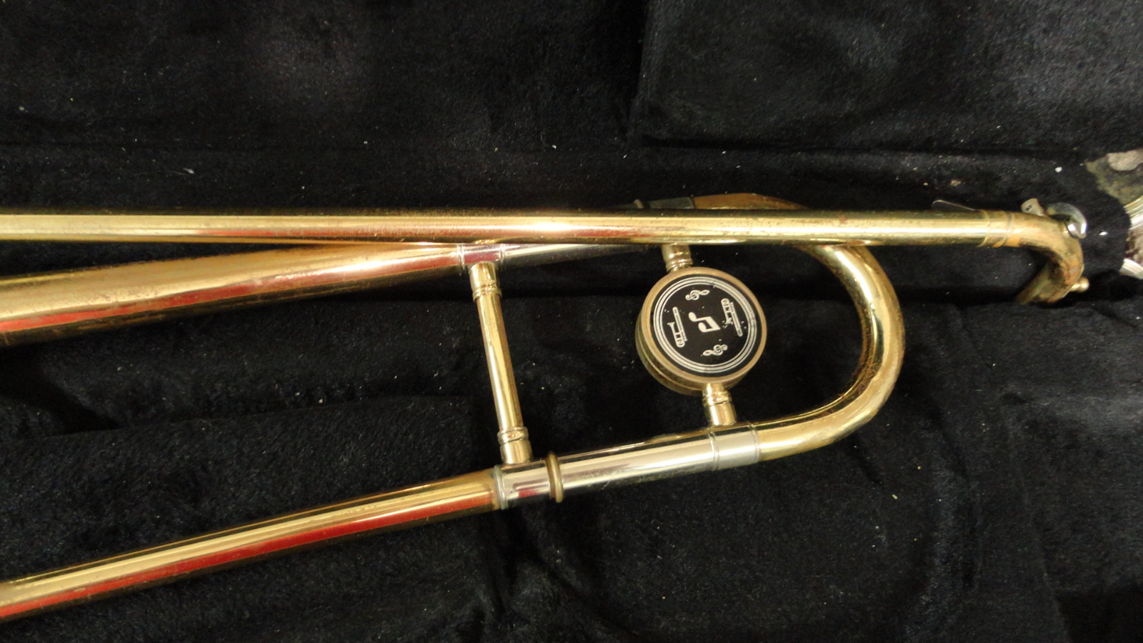 TROMBONE with case  Item# 6161-2000