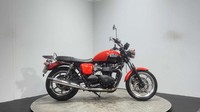 Triumph Bonneville SE 2013 7K NEW MOT INCREDIBLE CONDITION CUSTOM NAKED BIKE 865