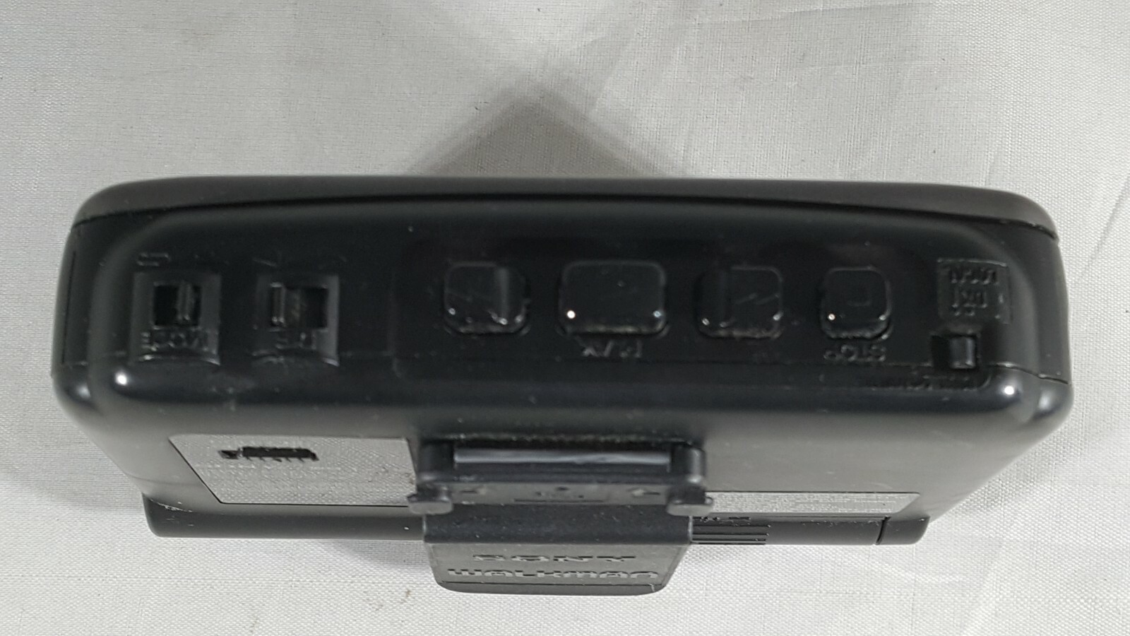 Sony Walkman WM-FX435 TV/FM/AM Cassette Tape, Radio Works, Needs Belts