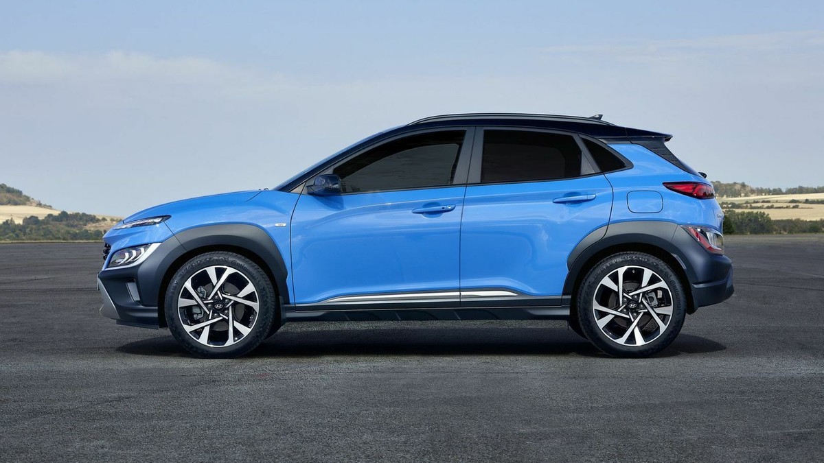 Hyundai Kona 2020 FL side view