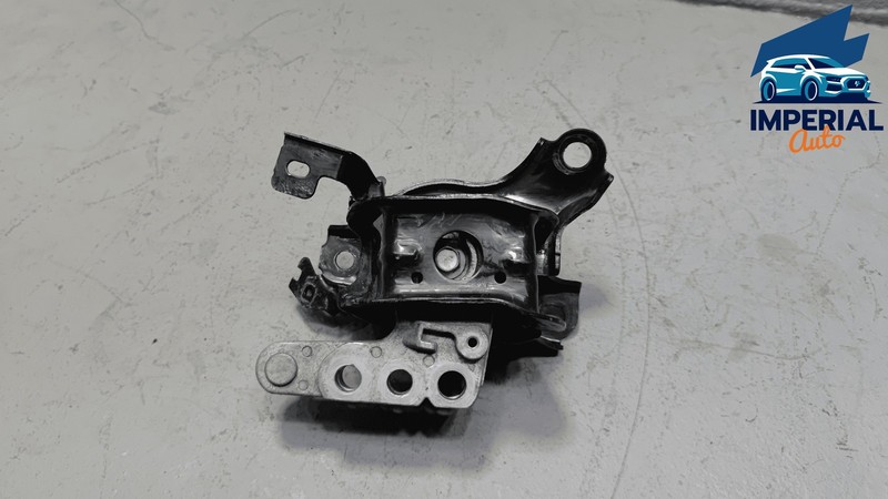 Used 2018-2024 TOYOTA CAMRY 2.5L ENGINE PASSENGER SIDE SUPPORT MOUNT BRACKET OEM