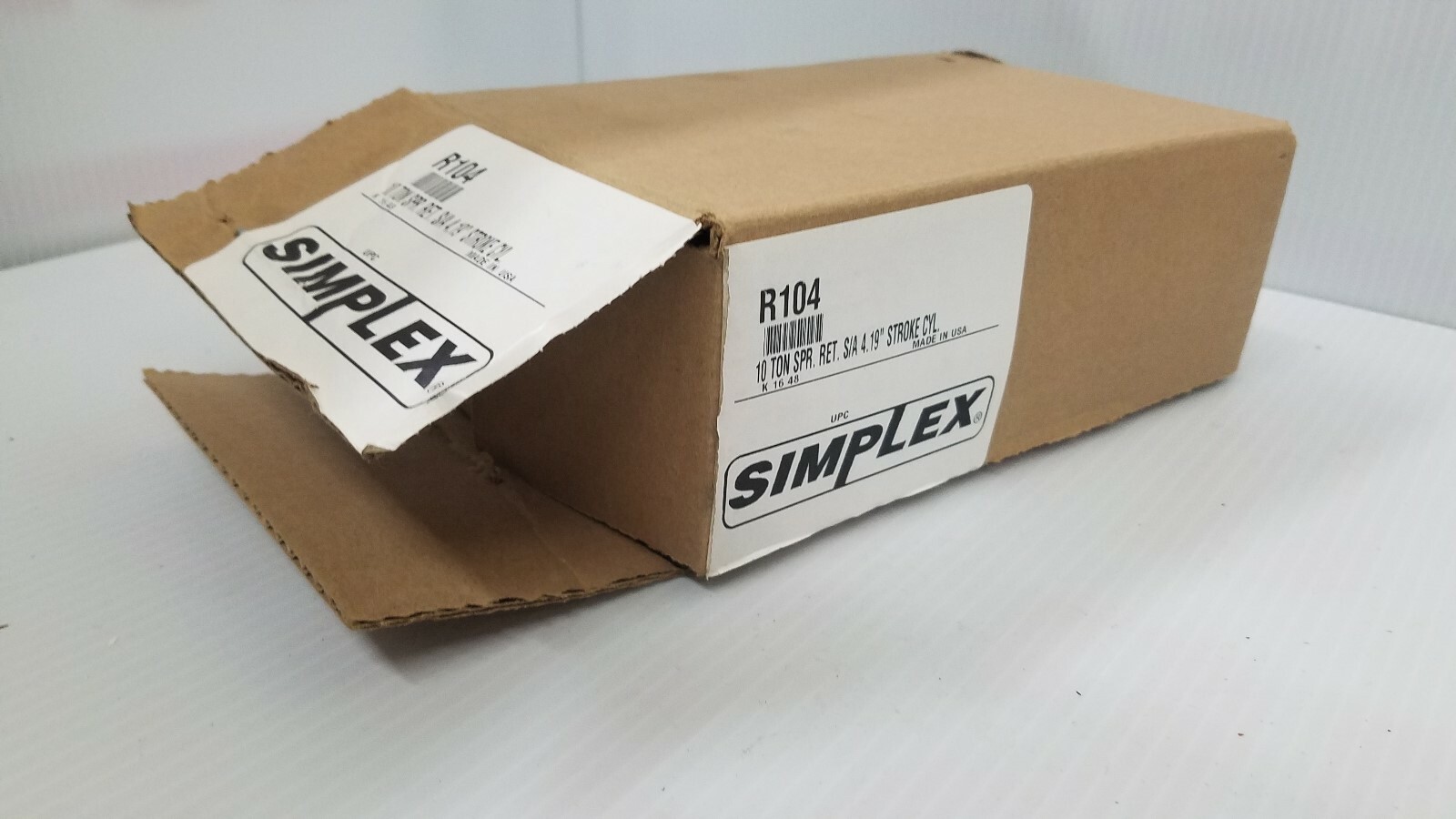 Simplex R104, 10 ton Capacity Single-Stroke General Purpose Hydraulic Cylinder