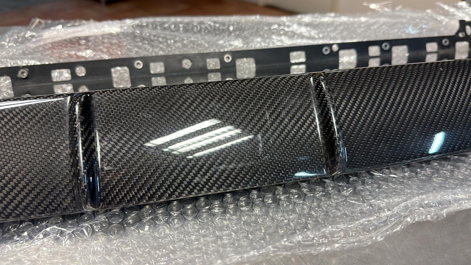 Porsche Cayenne 9Y0 OEM Carbon Rear Diffuser 9Y0807834 Genuine NEW (Bumper)