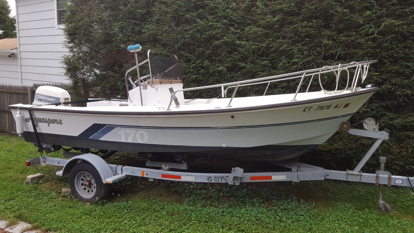 1988 Aquasport 1700SP 17' Center Console & Trailer - Connecticut