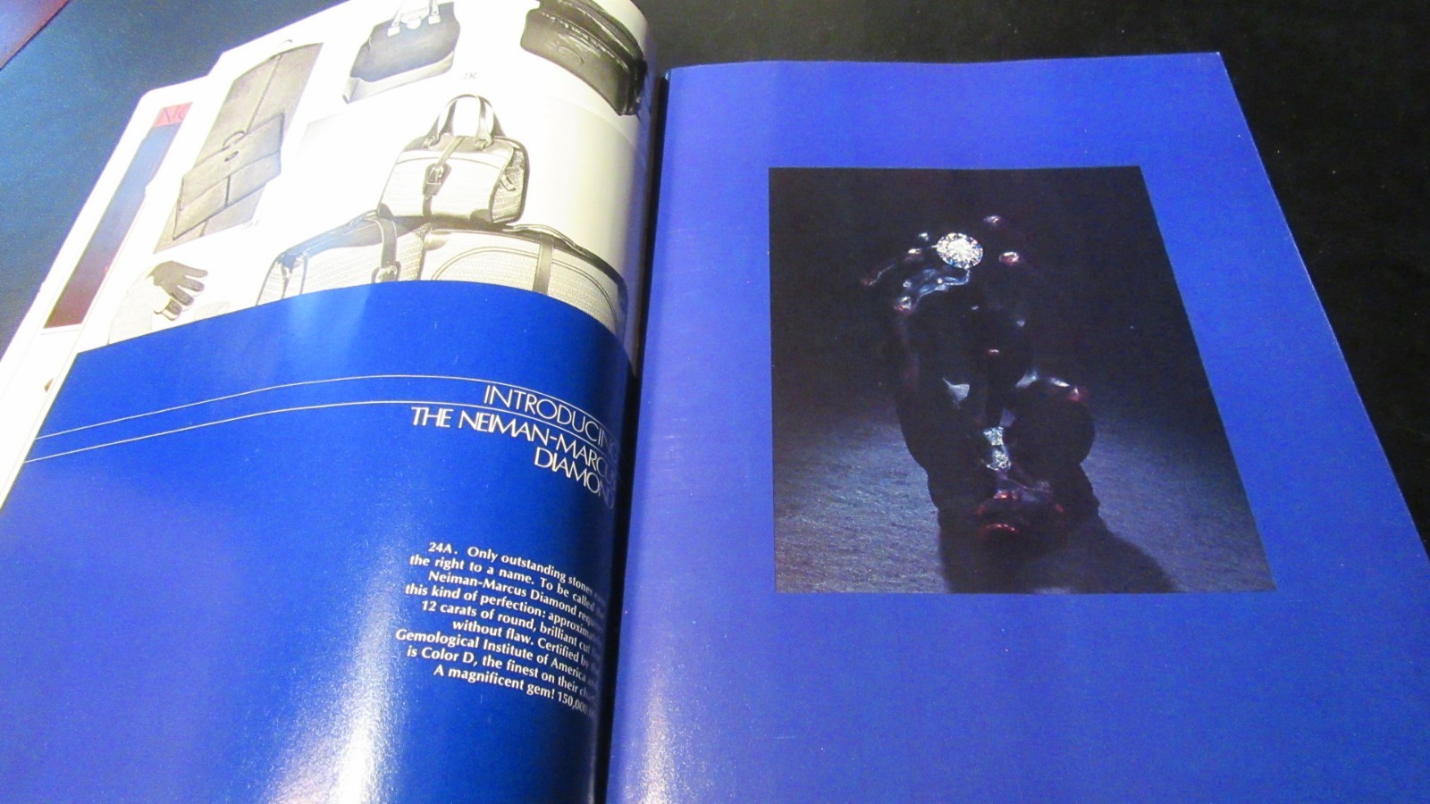 VINTAGE NEIMAN MARCUS CHRISTMAS CATALOG BOOK 1971 VERY GOOD CONDITION FROM STORE