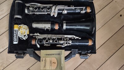 vito reso-tone 3 clarinet + Case and reeds-Ready to playのeBay公認