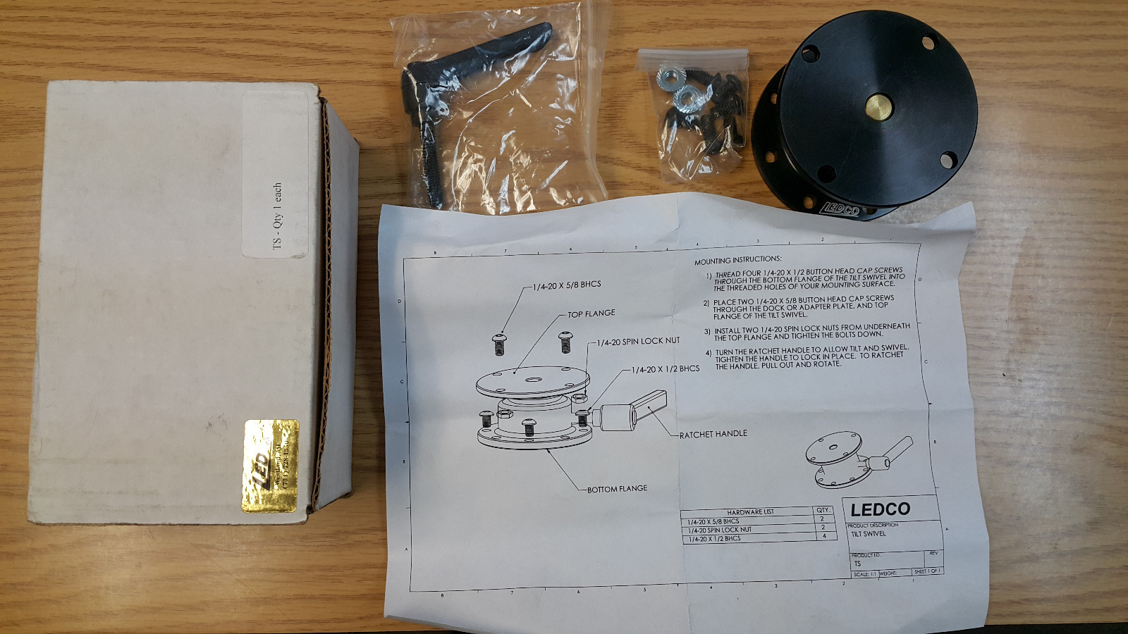 HAVIS LEDCO TILT SWIVEL TS  (for mounting various auto devices, computer ect)