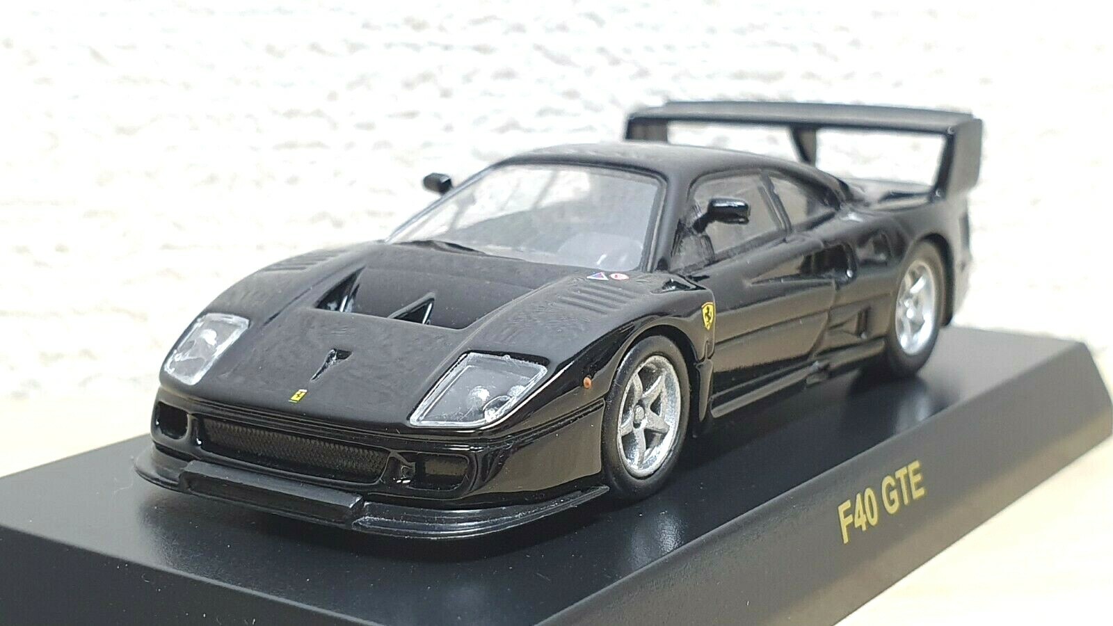 F40 GTE 1995 水色 1/64 ミニカー F40 GTE 1995 水色 1/64 ミニカー F40 Tiffany Blue (ミニカー