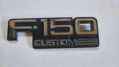 1992-96 Ford F-150 Custom Emblem Name Plate Badge, F2TB-16B114-BA