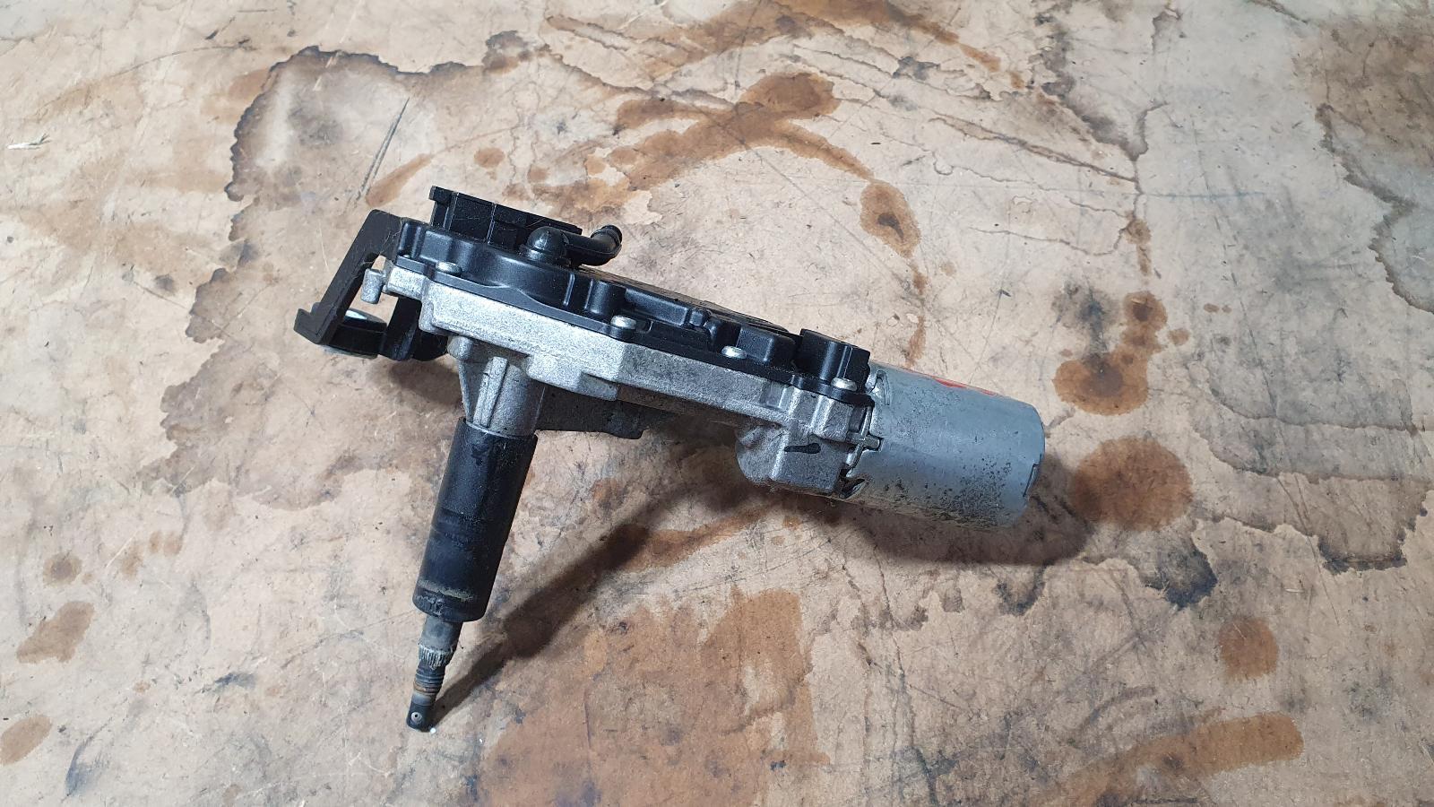 2007 Polo VW 9N WIPER MOTOR TAILGATE 07/02-04/10 6Q6955711C image 3