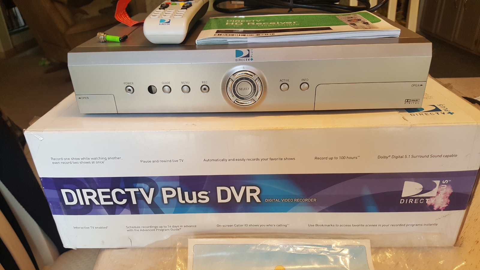 Directv R15-300 receiver with remote
