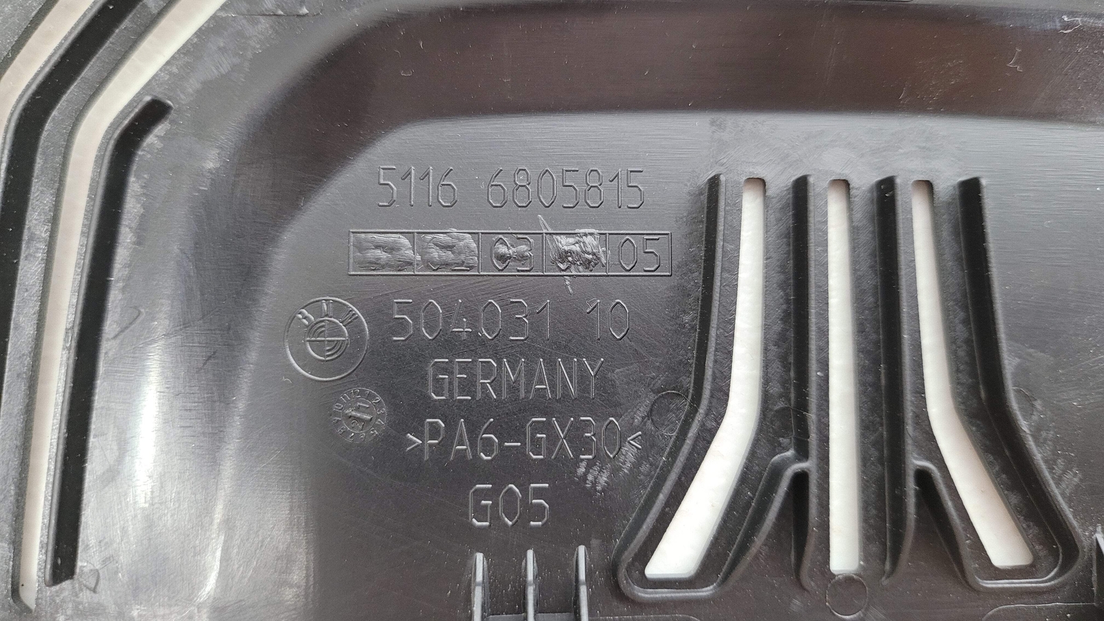 0 Bmw 2019-2024 M3 G80 - REAR VIEW Mirror Cover / TRIM 6805815 image 4