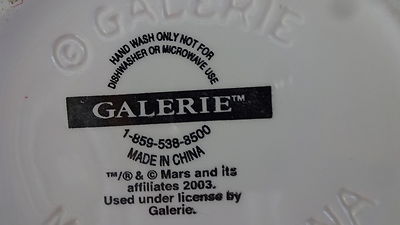 M & M Candy Dispenser Open Bowl Red Cute Smile Kiss On Cheek 2003