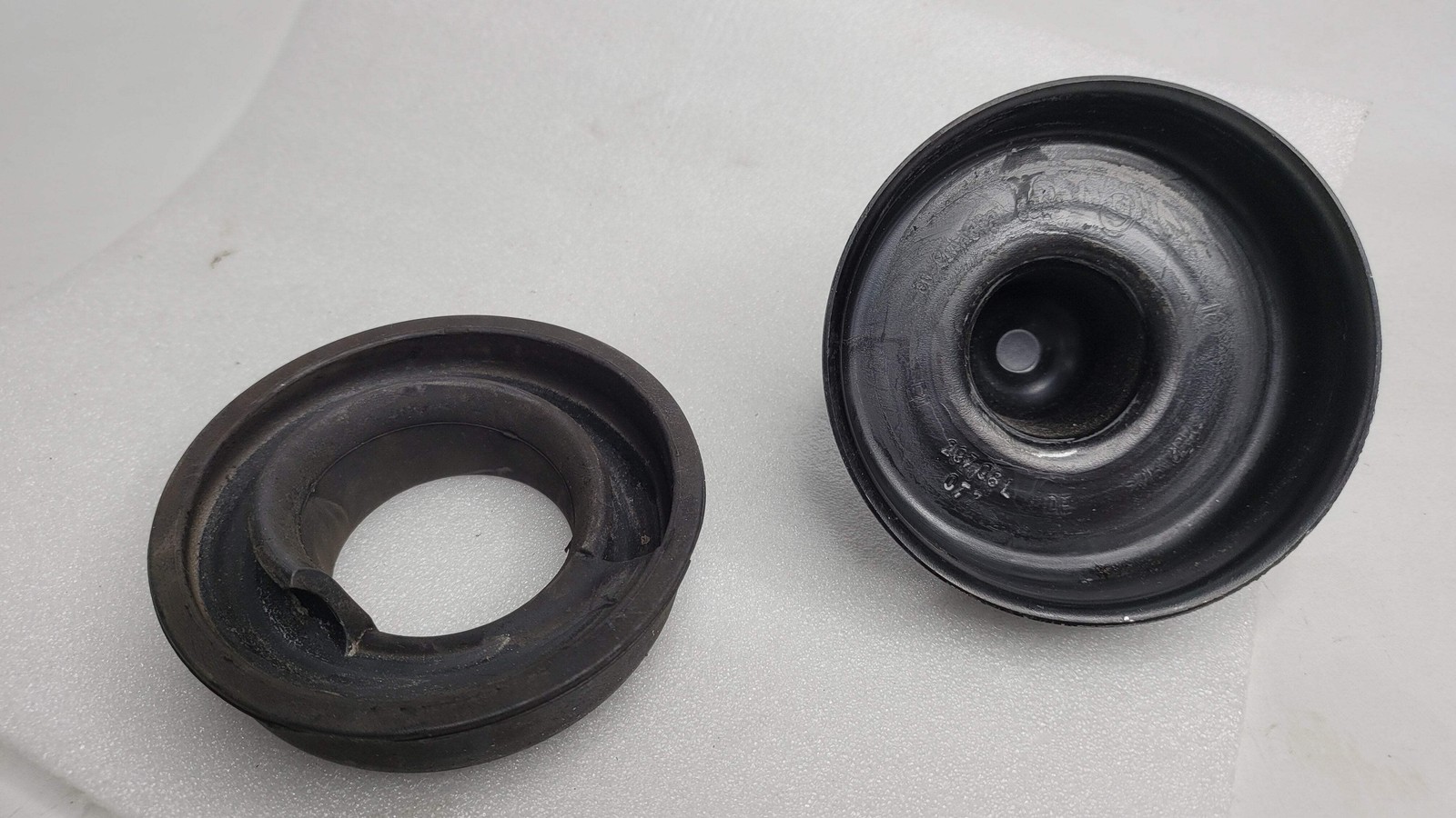 BMW Upper Coil Rear Spring Rubber Pad Mount 6764419 BMW G80 M3 | PartsClub