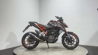 KTM Duke 2018 26K RUNNING PROJECT BIKE SPARES OR REPAIR 125CC NAKED