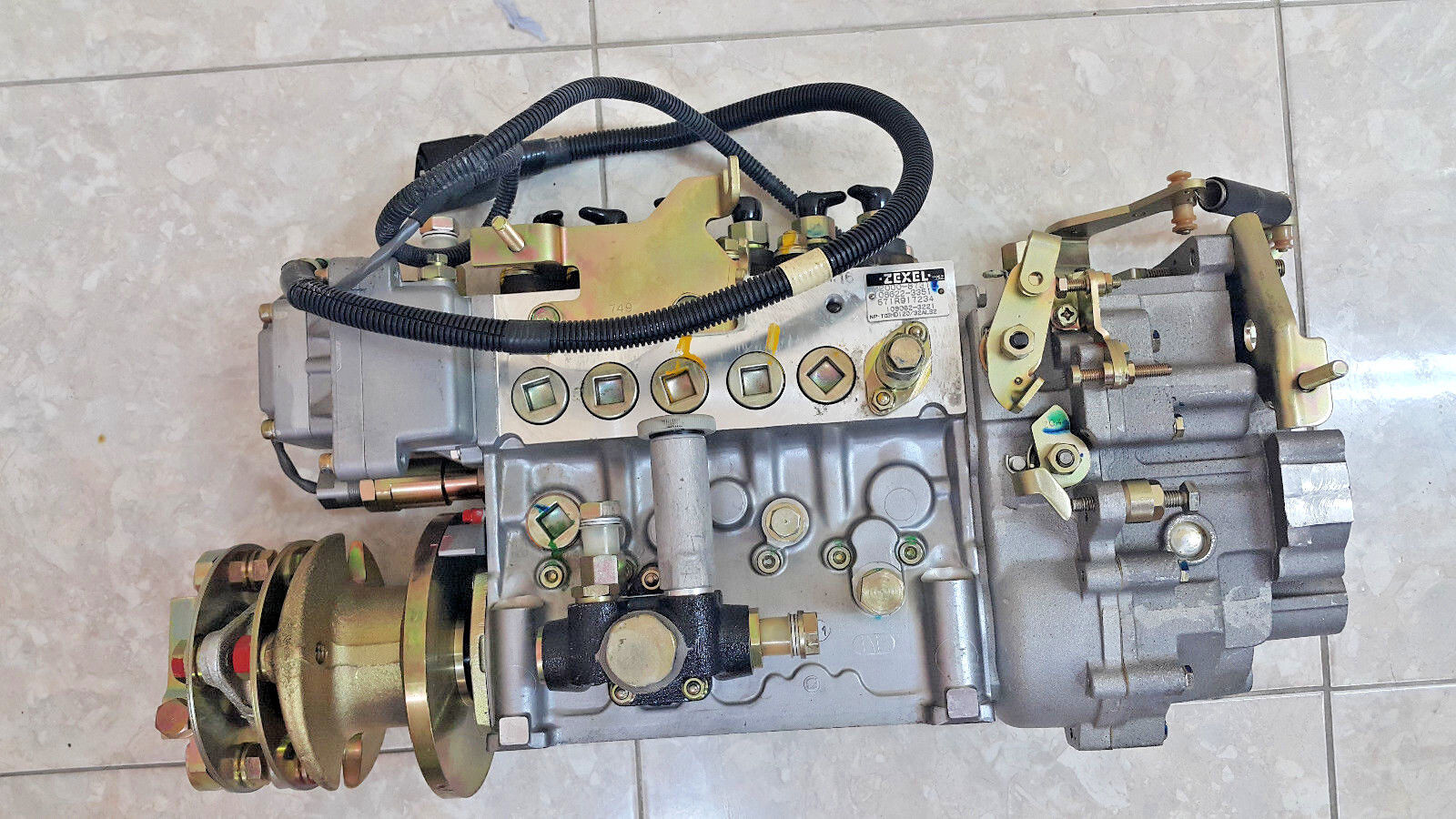 Original !! Zexel TICS Fuel Injection Pump 108622-3351 for Original !! Zexel TICS Fuel Injection Pump 108622-3351 for