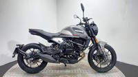 Moto Morini Seiemmezzo 649 Street Roadster/Retro Petrol Manual Euro 5 (60 ps)