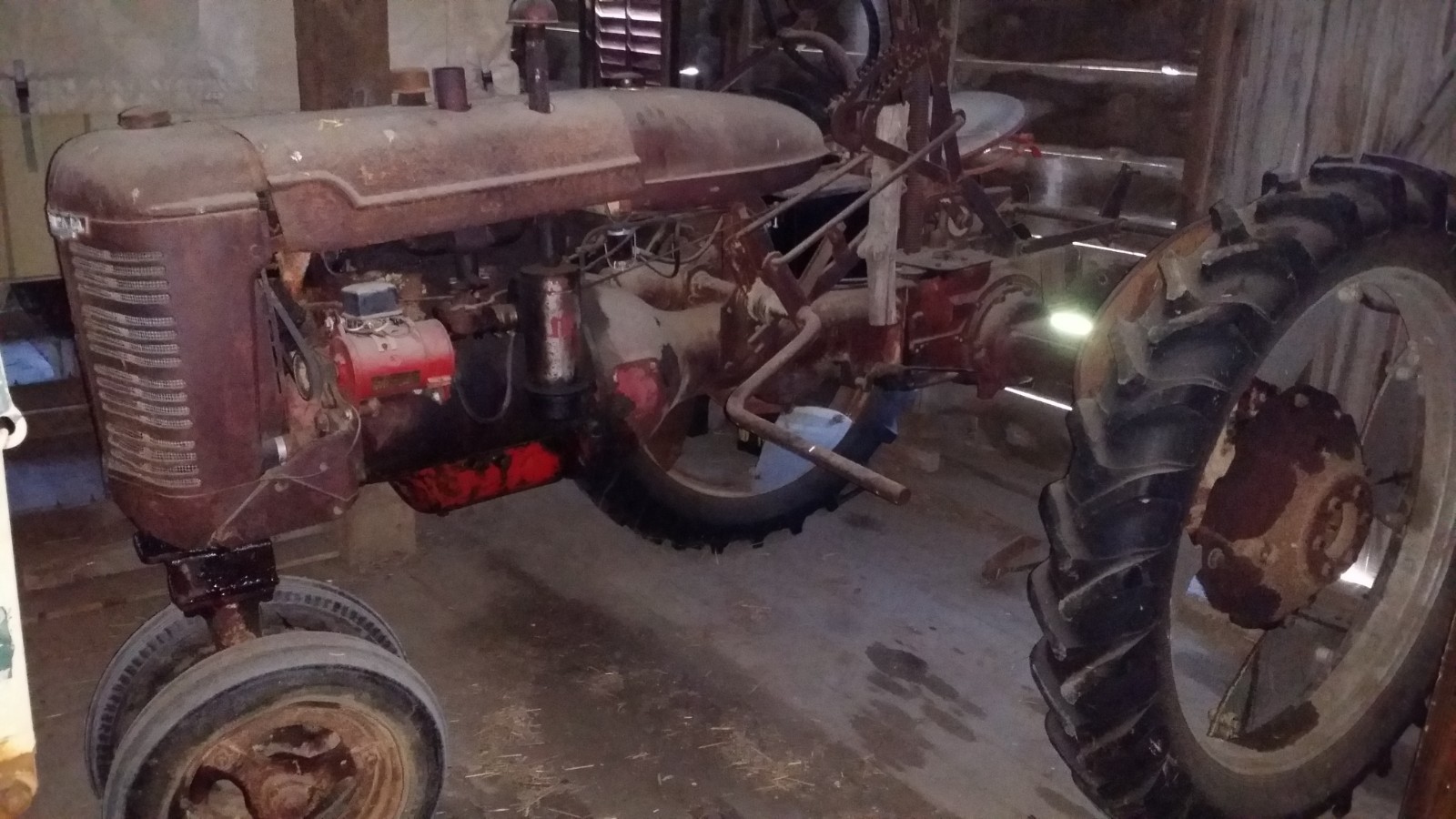 Farmall B Tractor. Factory lifted cultivator edition, W/ plow and cultivators