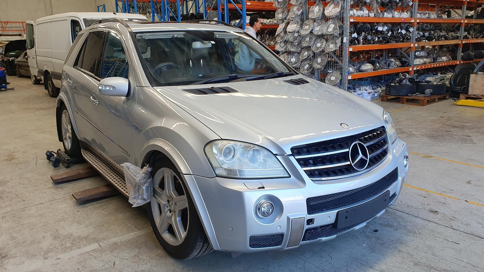 2006 M Class MERCEDES RIGHT GUARD W164 09/05-12/11 image 8