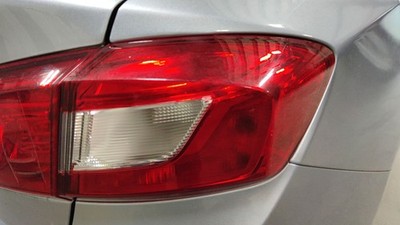 17-19 Chevrolet Cruze Sedan Right Passenger Outer Tail Light