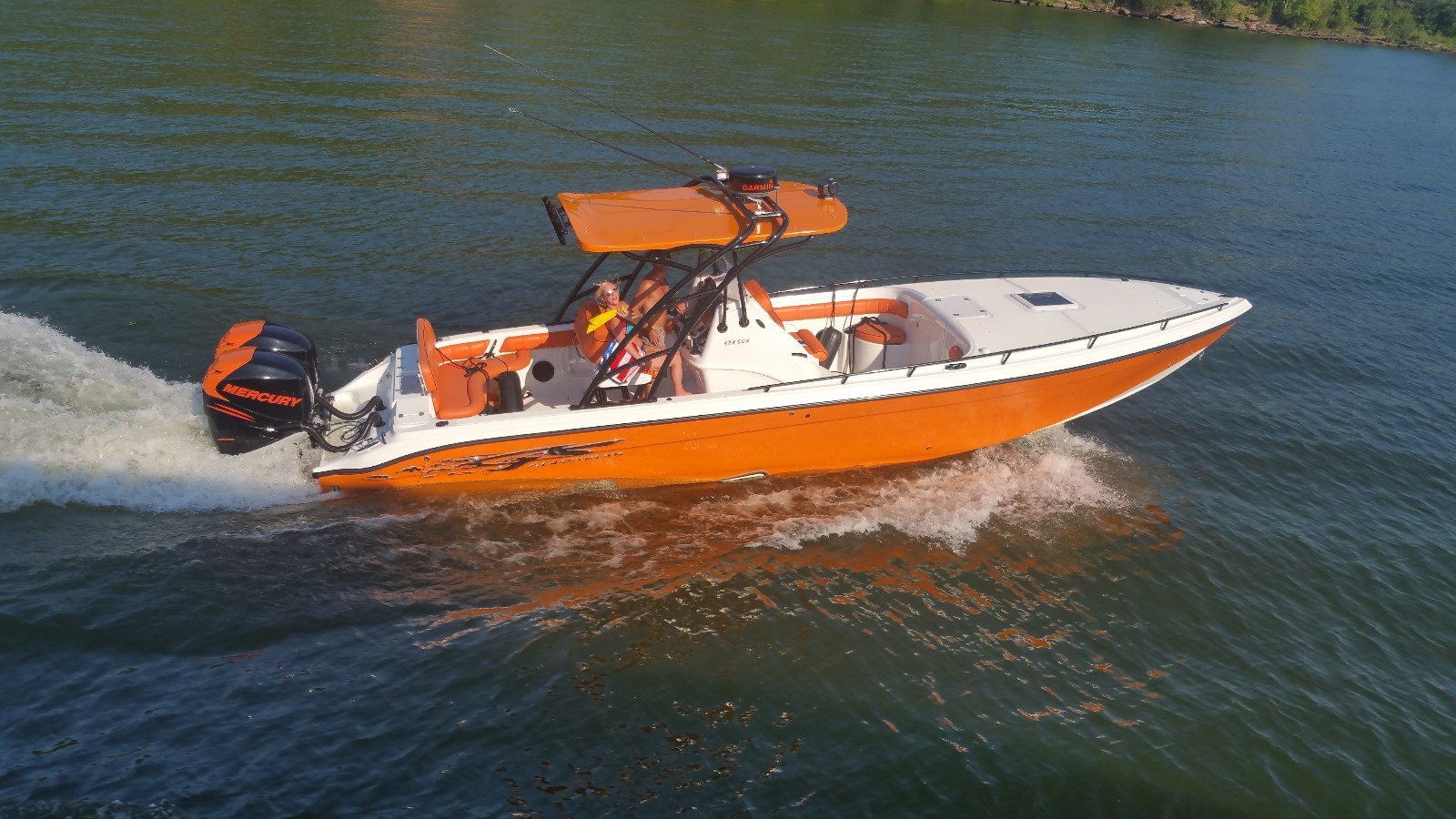 2013 32' glasstream center console hard top