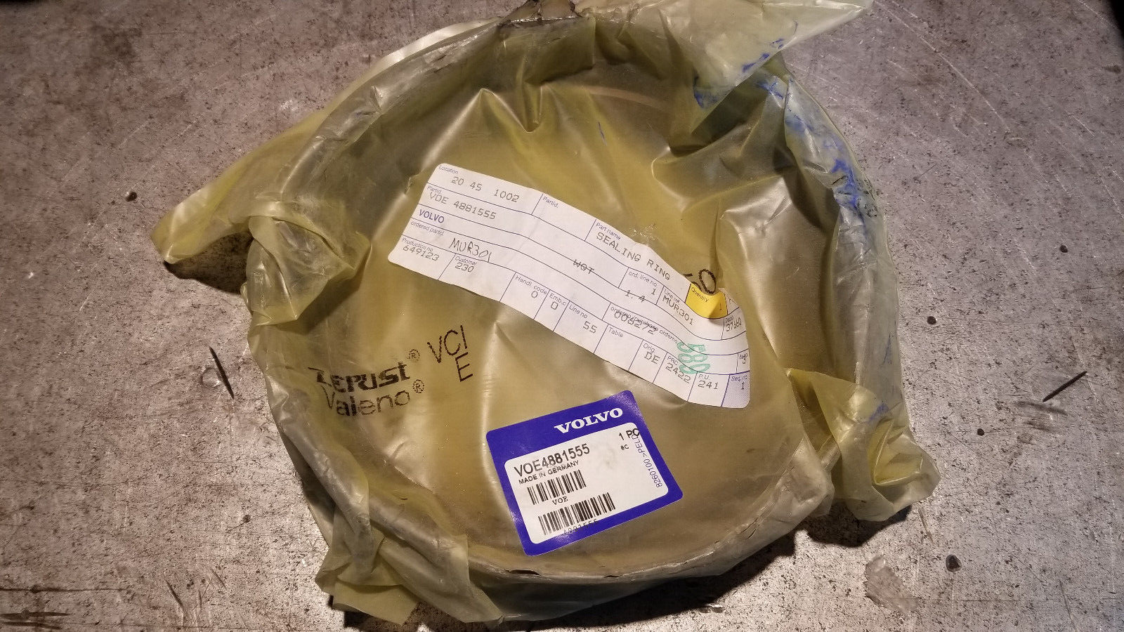 VOE4881555 VOLVO SEAL 4881555 - Picture 1 of 2