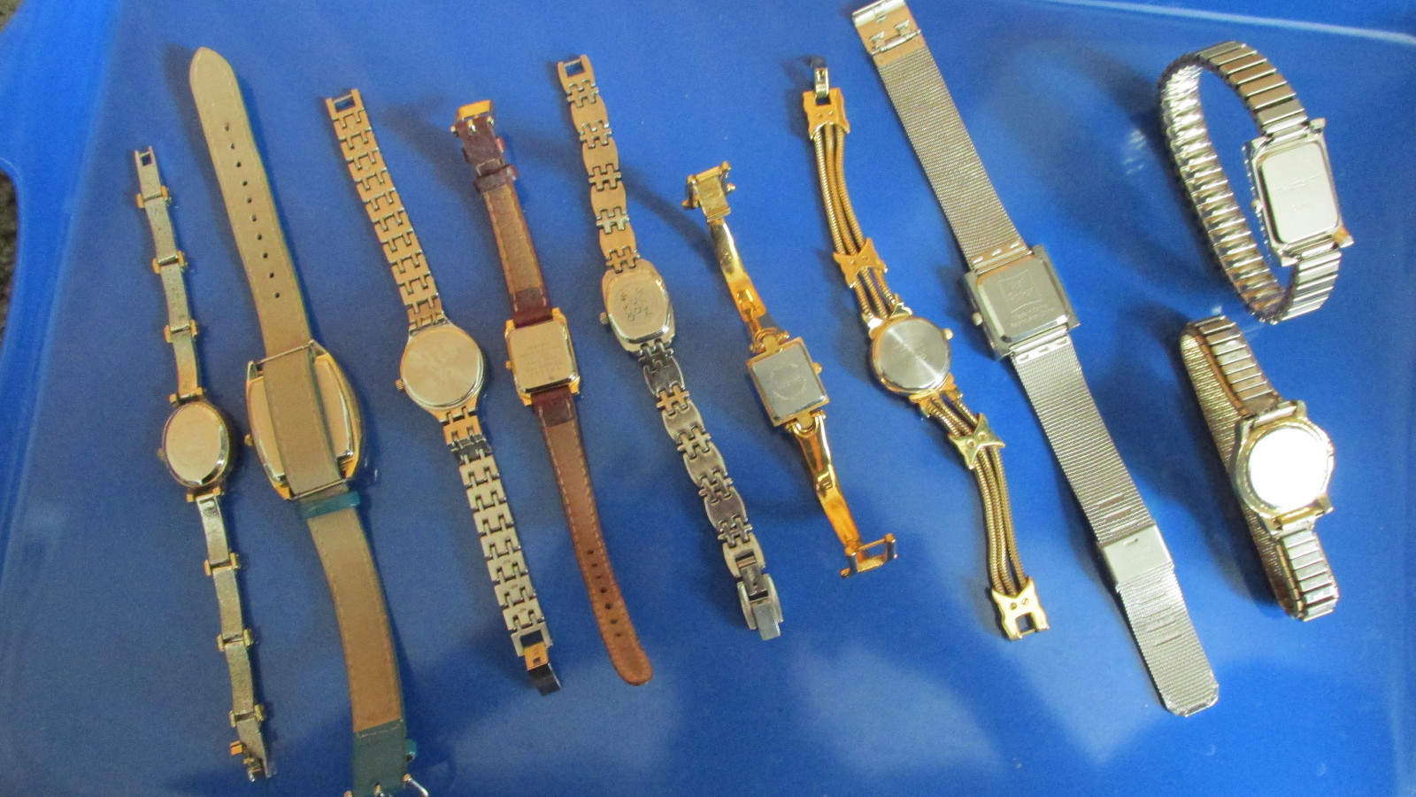 Lot of 10 women's watches in brands like Seiko, Joan Rivers, Elgin, Carriage etc