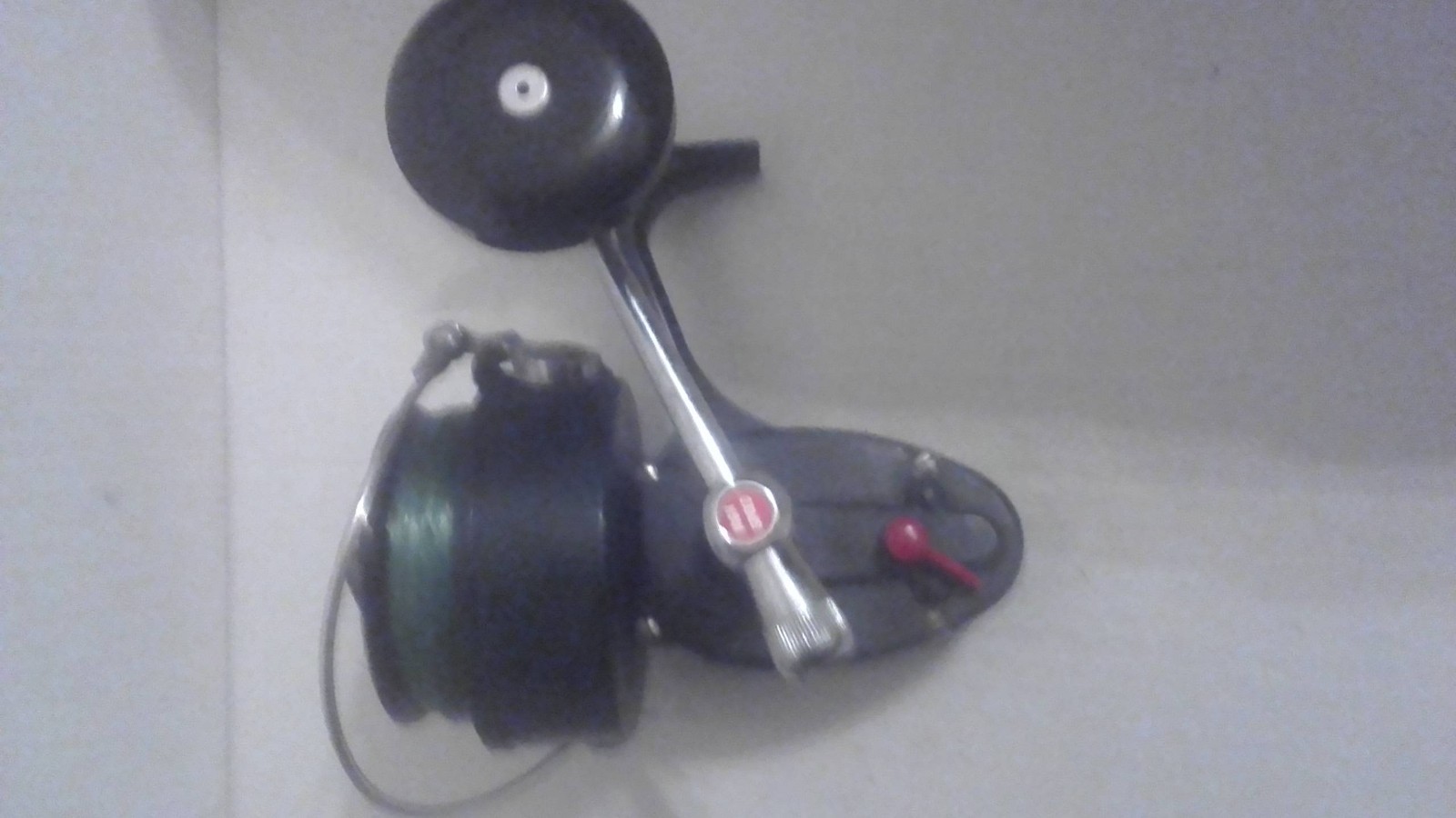 VINTAGE  MADE IN FRANCE BLUE # 402 HIGH SPEED SALT WATER SPINNING REEL~