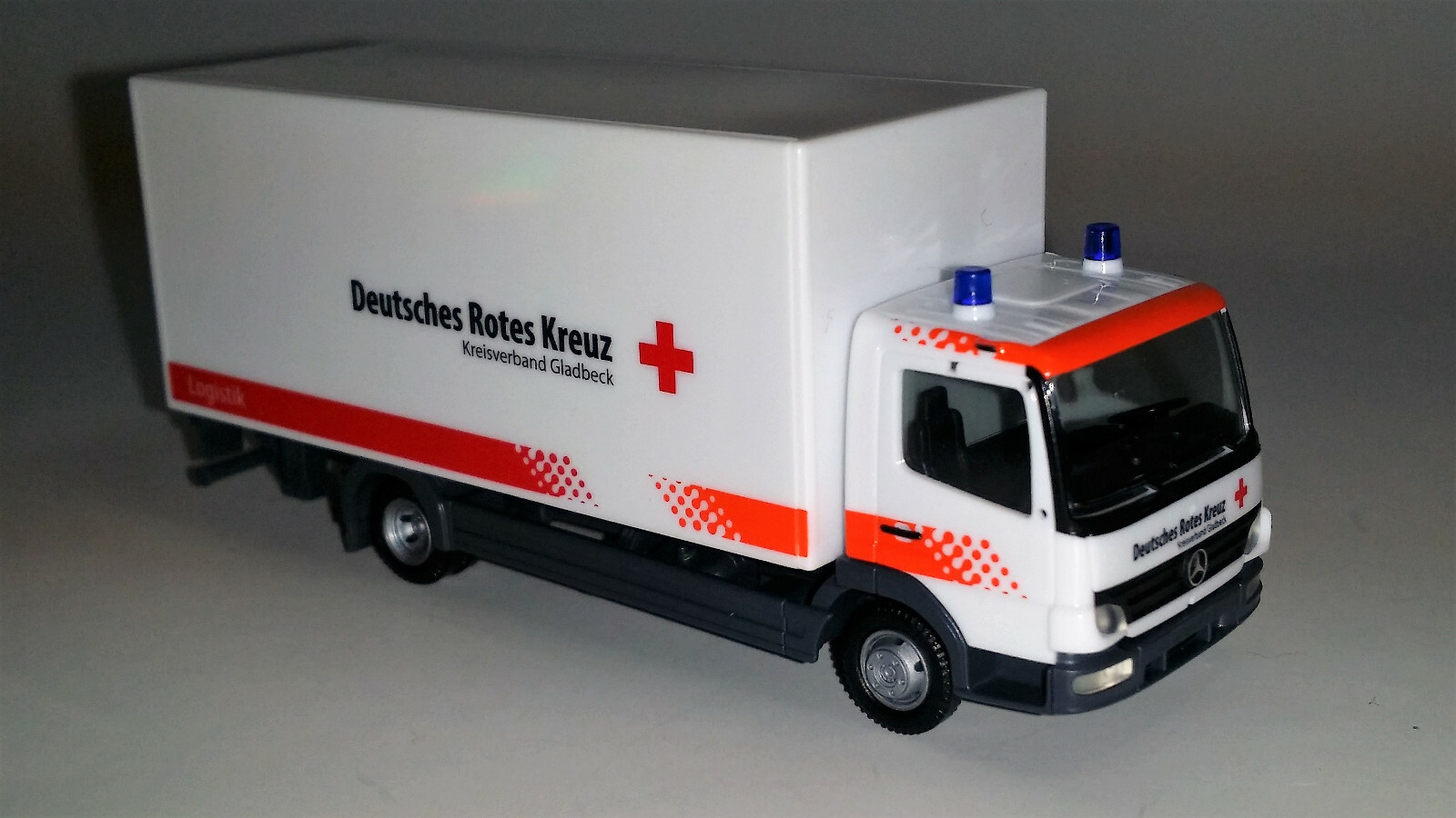 Herpa 155823 187 DRK Gladbeck MB Atego 21-230720