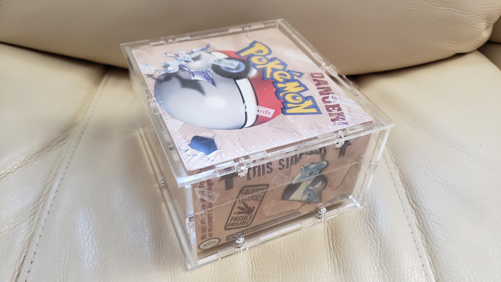 New, Sealed Pokemon Fossil Unlimited Booster Box - WOTC RARE!