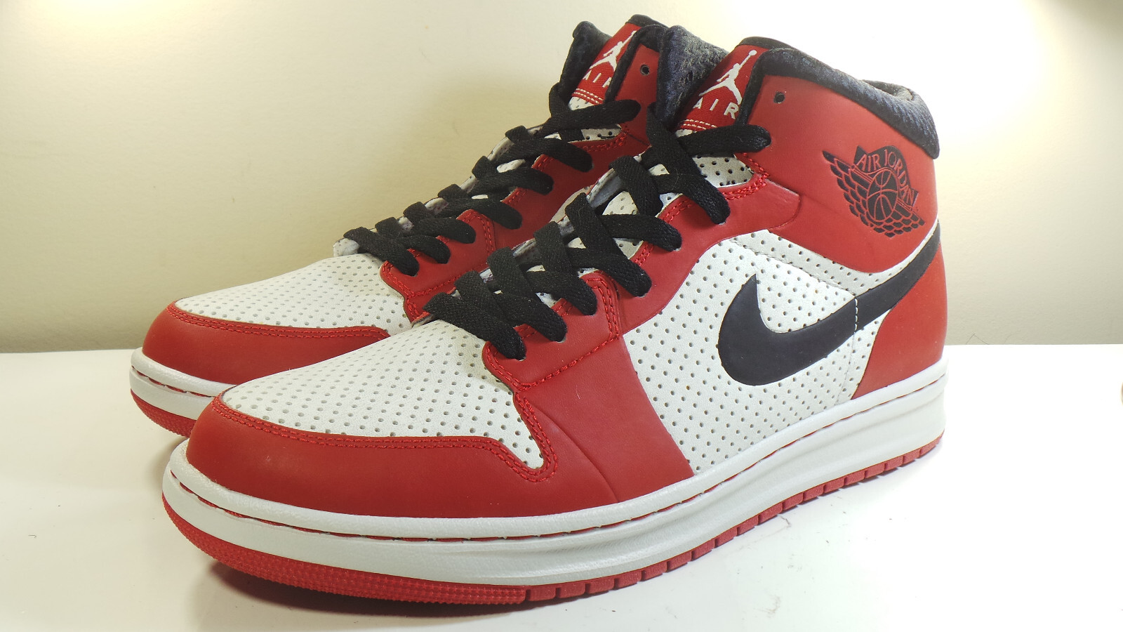 NIKE 2009 AIR JORDAN 1 I ALPHA CHICAGO 9.5 VINTAGE I III IV NIKE 2009 AIR JORDAN 1 I ALPHA CHICAGO 9.5 VINTAGE I III IV