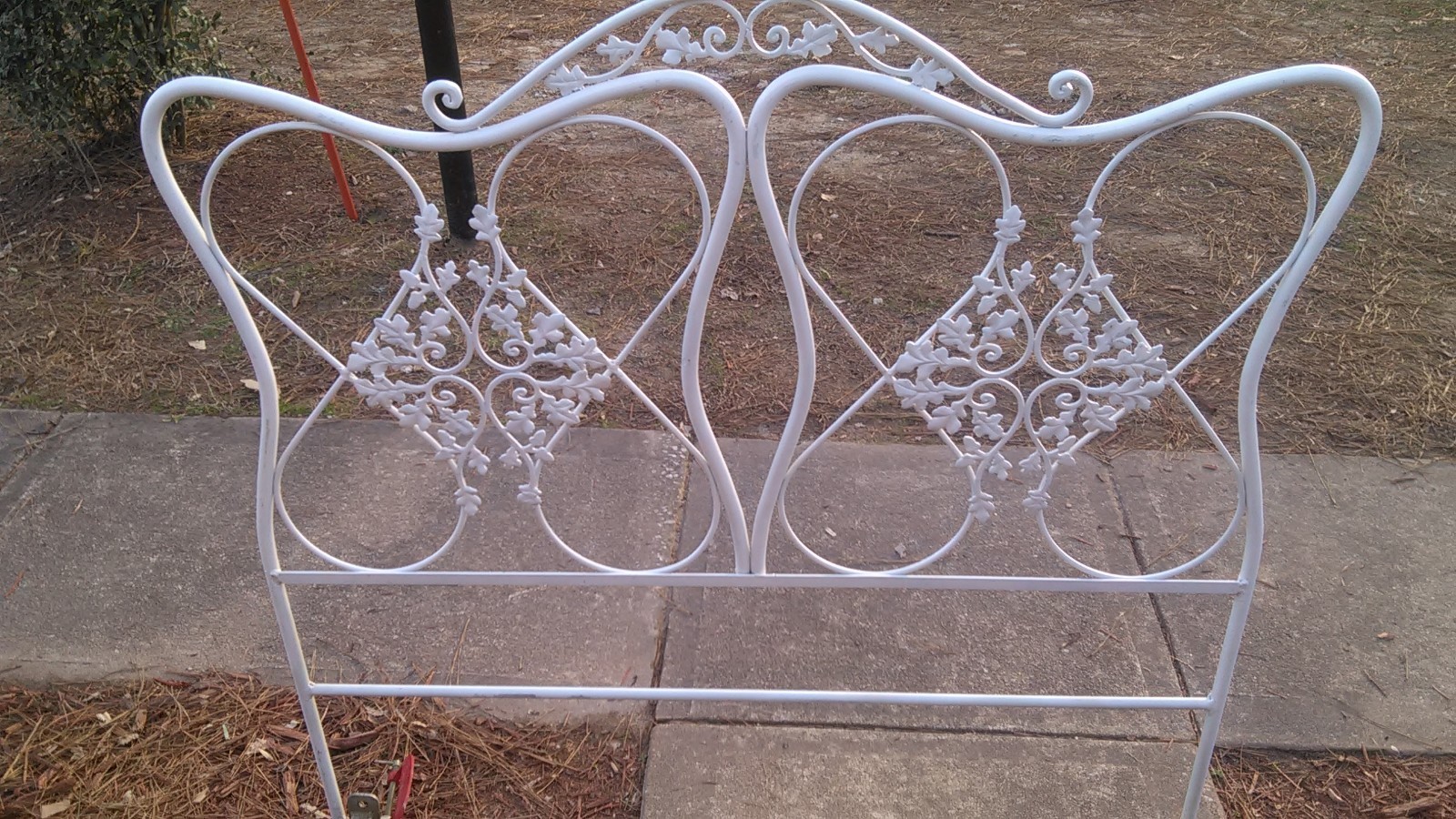 VINTAGE FRENCH COUNTRY SOLID WROUGHT IRON ACORN LEAF TRUNDLE BED DAY BED TWIN