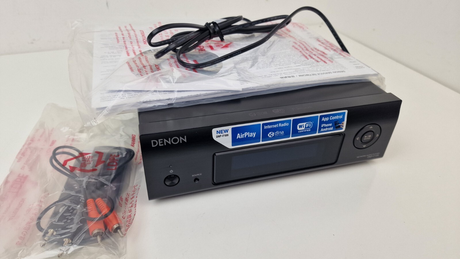 DENON DNP-F109-SP Network Audio Player Wi-Fi / AirPlay Black DENON DNP-F109-SP Network Audio Player Wi-Fi / AirPlay Black